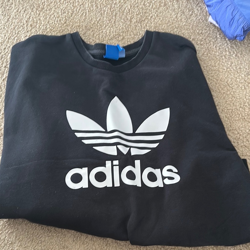 Adidas Black and White Crewneck Sweater with Iconic Trefoil Logo M